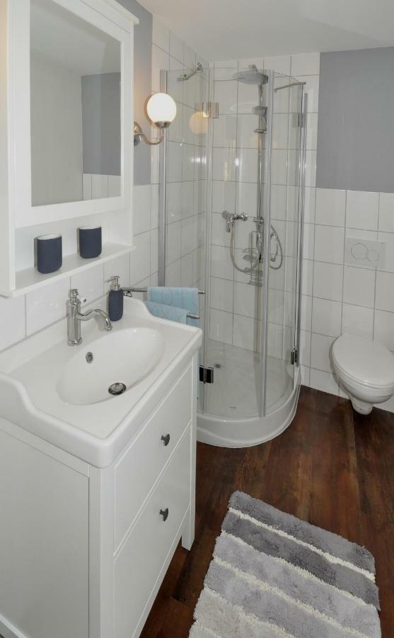 B&B Zum Rossli Zunzgen ภายนอก รูปภาพ
