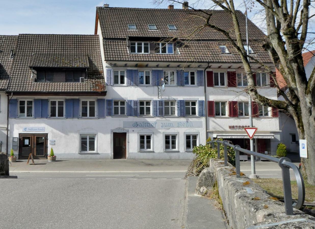 B&B Zum Rossli Zunzgen ภายนอก รูปภาพ